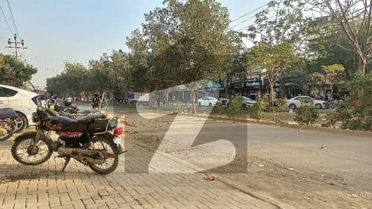 1800 Square Feet Shop 150fit Road Food Street N Bank Street Shop Ideally Situated In Gulshan-E-Maymar - Sector Z