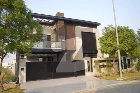 1 KANAL ELEGANT AND FULLY MAINTAINED SUPER HOT LOCATED BUNGALOW IS AVAILABLE IN THE PHASE 7 BLOCK U DHA LAHORE.