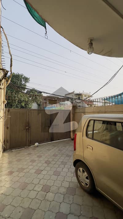 2nd floor available in main shah jamal