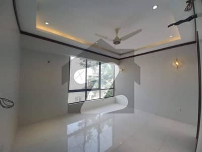 900 Sq Mezzanine Corner Near To Khyban Sehar Double Road