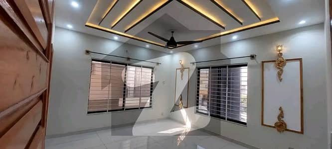 6 Marla Uper Portion Available For Rent