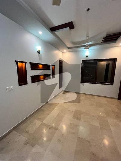 گلستانِِ جوہر ۔ بلاک 2 گلستانِ جوہر,کراچی میں 3 کمروں کا 12 مرلہ بالائی پورشن 1.0 لاکھ میں کرایہ پر دستیاب ہے۔