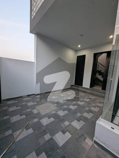 بحریہ آرچرڈ فیز 2 بحریہ آرچرڈ,لاہور میں 3 کمروں کا 5 مرلہ مکان 60.0 ہزار میں کرایہ پر دستیاب ہے۔