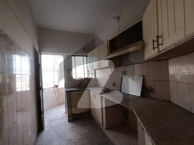 Avail Yourself A Great Prime Location 1650 Square Feet Flat In Gulistan-e-Jauhar - Block 13