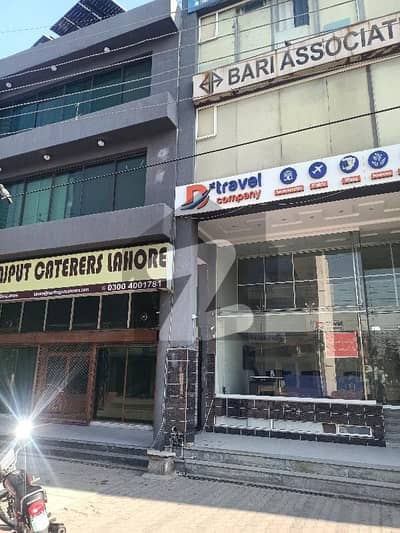 ڈی ایچ اے فیز 1 - بلاک کے فیز 1,ڈیفنس (ڈی ایچ اے),لاہور میں 4 مرلہ دکان 2.0 لاکھ میں کرایہ پر دستیاب ہے۔