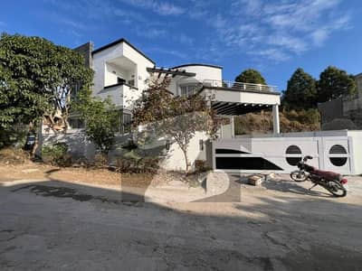 Buy Your Ideal 400 Square Yards House In A Prime Location Of Rawalpindi