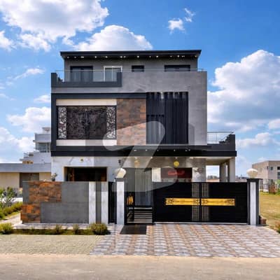 10 Marla Brand New House For Sale On 80 Feet Wide Road In Block-G, Central Park Housing Scheme, Lahore