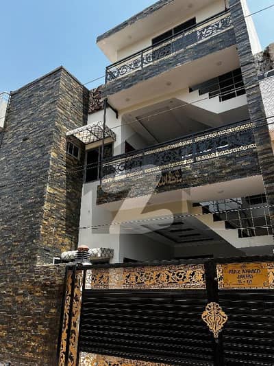 بنی گالہ اسلام آباد میں 6 کمروں کا 6 مرلہ مکان 2.2 کروڑ میں برائے فروخت۔