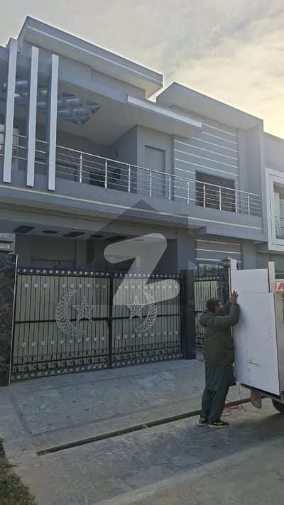 سٹی ہاؤسنگ سوسائٹی ۔ بلاک جی سٹی ہاؤسنگ سوسائٹی,سیالکوٹ میں 5 کمروں کا 10 مرلہ مکان 1.0 لاکھ میں کرایہ پر دستیاب ہے۔