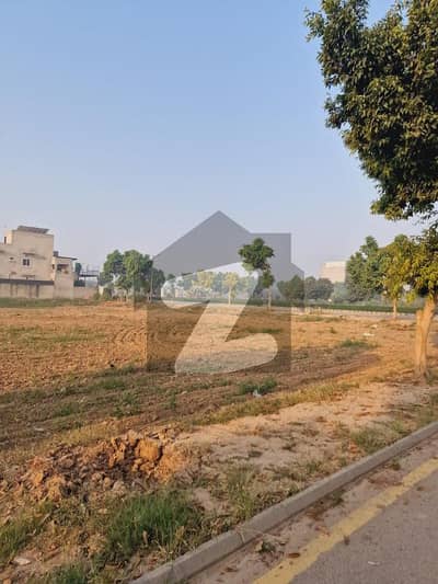 10 Marla Residential Plot At Reasonable Price In A Block Phase#2 NEW LAHORE CITY