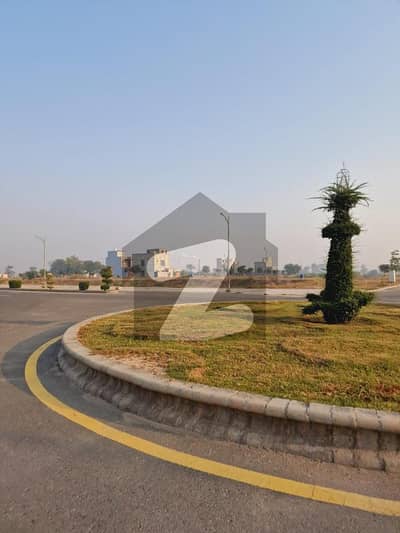 5 Marla Residential Plot In Between Houses Near Bahria Town
