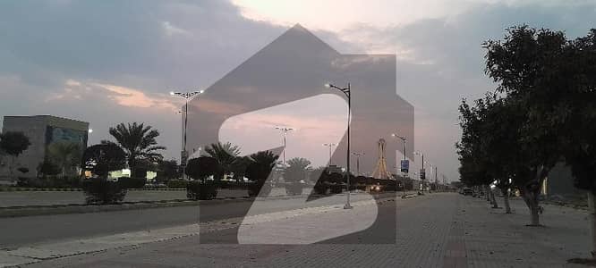 5 Marla Commercial Plot At Prime Location Of NEW LAHORE CITY