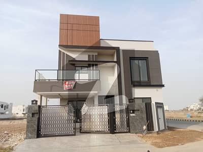 ڈی ایچ اے فیز 1 ڈی ایچ اے ڈیفینس,ملتان میں 4 کمروں کا 10 مرلہ مکان 2.9 کروڑ میں برائے فروخت۔