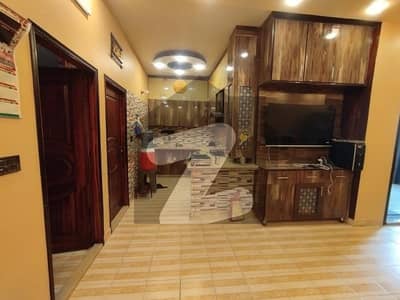 کوسموپولیٹن سوسائٹی کراچی میں 2 کمروں کا 5 مرلہ فلیٹ 2.35 کروڑ میں برائے فروخت۔