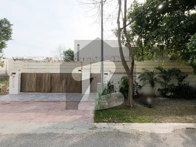 ڈی ایچ اے فیز 5 - بلاک جی فیز 5,ڈیفنس (ڈی ایچ اے),لاہور میں 5 کمروں کا 2 کنال مکان 25.0 کروڑ میں برائے فروخت۔