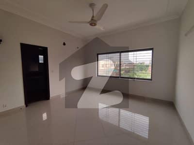 3 Beds 1 Kanal Upper Portion Ideal Location For Rent In DHA Phase 3 Lahore