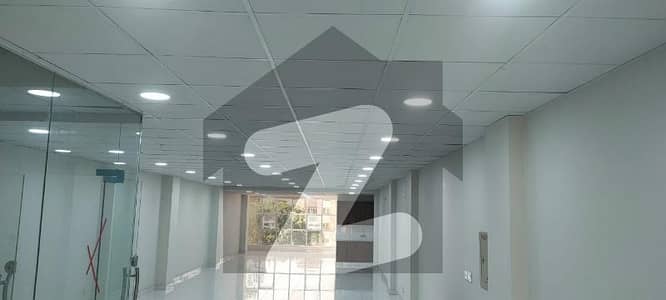 جی ۔ 8 اسلام آباد میں 7 مرلہ دفتر 3.0 لاکھ میں کرایہ پر دستیاب ہے۔