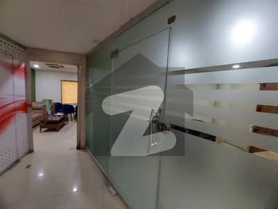 بلیو ایریا اسلام آباد میں 9 مرلہ دفتر 6.0 لاکھ میں کرایہ پر دستیاب ہے۔