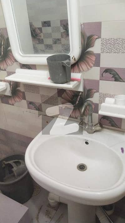 FURNISHED ROOM FOR RENT