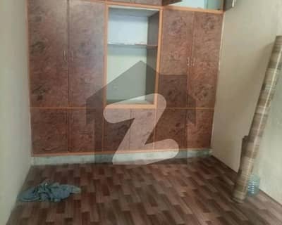 جی ۔ 9 اسلام آباد میں 2 کمروں کا 7 مرلہ زیریں پورشن 85.0 ہزار میں کرایہ پر دستیاب ہے۔