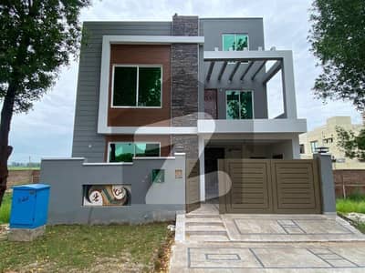 5 Marla House For Rent In Bahria Nasheman Lahore