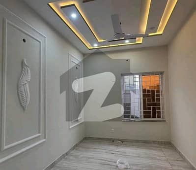 ایڈن ریزیڈینشیا ایڈن,لاہور میں 4 کمروں کا 4 مرلہ مکان 1.8 کروڑ میں برائے فروخت۔ ایڈن ریزیڈینشیا ایڈن,لاہور میں 4 کمروں کا 4 مرلہ مکان 1.8 کروڑ میں برائے فروخت۔