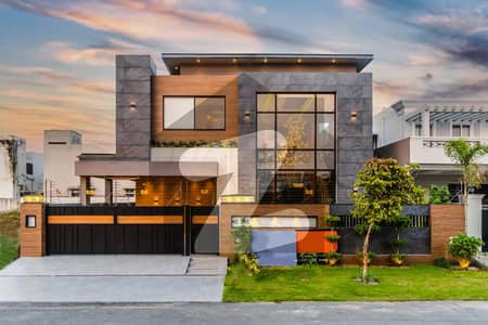 1 Kanal Top Quality Build Luxurious Beautiful Design Villa With Basement For Sale In DHA Lahore Phase 7 Prime Location