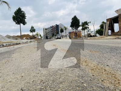 Park avinue Sunface ready possession ideal location plt for sale