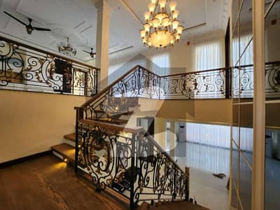 10 MARLA HOUSE FOR RENT IN DHA PHASE 5