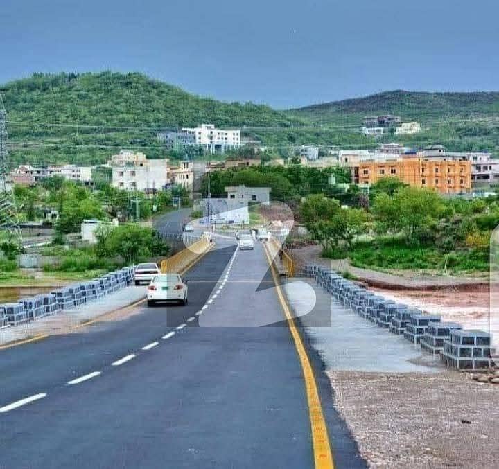 10Marla Plot Available For Sale In Banigala 10Marla Plot Available For Sale In Banigala