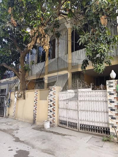 آئی ۔ 10/2 آئی ۔ 10,اسلام آباد میں 4 کمروں کا 6 مرلہ مکان 3.6 کروڑ میں برائے فروخت۔