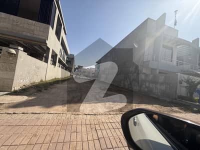 بحریہ ٹاؤن فیز 3 بحریہ ٹاؤن راولپنڈی,راولپنڈی میں 10 مرلہ رہائشی پلاٹ 2.5 کروڑ میں برائے فروخت۔