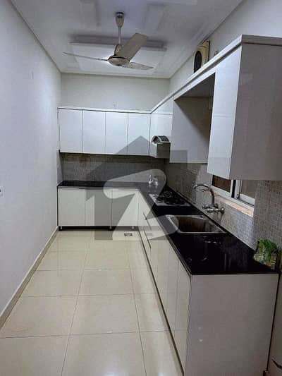 جی ۔ 13 اسلام آباد میں 3 کمروں کا 14 مرلہ زیریں پورشن 1.45 لاکھ میں کرایہ پر دستیاب ہے۔