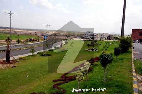 10 Marla plot For Sale Top city 1