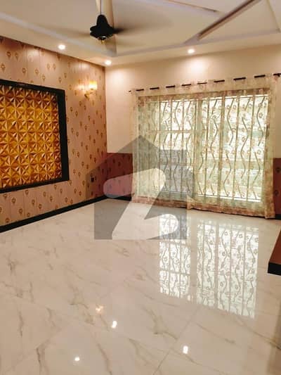 1 kanal used house new type renovation house luxery ultra modern style double storey available for Rent office or residence perpose also 1 kanal used house new type renovation house luxery ultra modern style double storey available for Rent office or residence perpose also