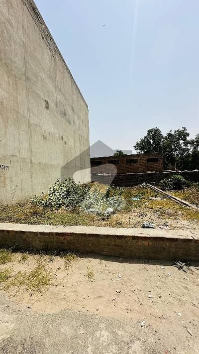 ایڈن ویلیو ہومز ایڈن,لاہور میں 6 مرلہ رہائشی پلاٹ 1.2 کروڑ میں برائے فروخت۔