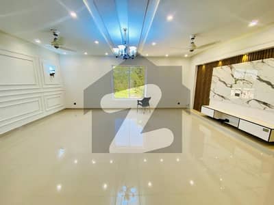 Elegant 05-Bedrooms Double Storey Renovated 666 Sq Yards House For Rent In G-6
