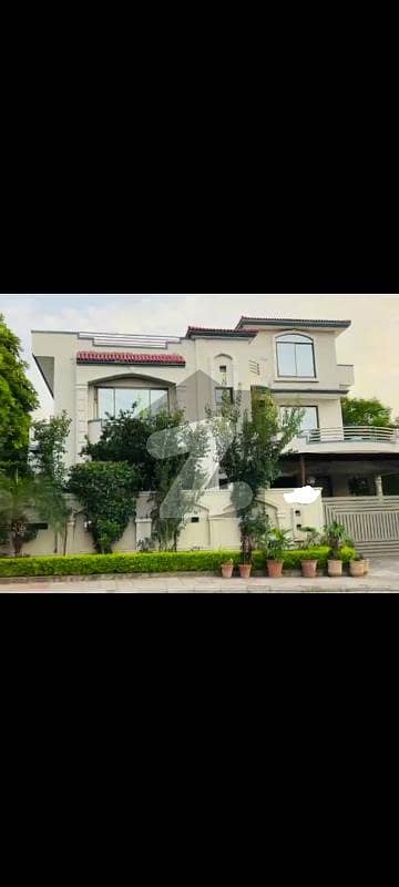 1 Kanal Used House Available For Sale