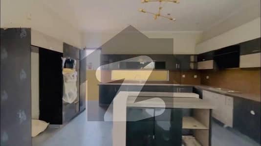 5 Bedrooms Luxurious Villa for RENT, Near Main Entrance of Bahria Town.