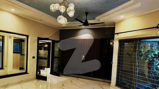 ڈی ایچ اے فیز 5 ڈیفنس (ڈی ایچ اے),لاہور میں 5 کمروں کا 1 کنال مکان 2.9 لاکھ میں کرایہ پر دستیاب ہے۔