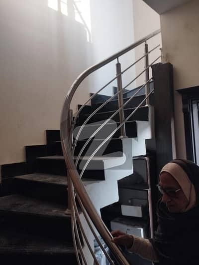 1.5 STOREY HOUSE FOR SALE