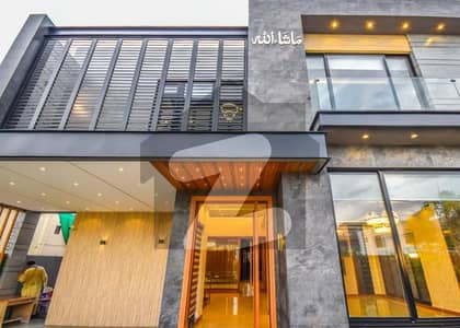 5 Beds 1 Kanal Prime Location House for Rent in DHA Phase 6 Lahore.