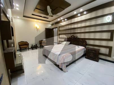 ڈی ایچ اے فیز 7 ڈیفنس (ڈی ایچ اے),لاہور میں 5 کمروں کا 1 کنال مکان 2.7 لاکھ میں کرایہ پر دستیاب ہے۔