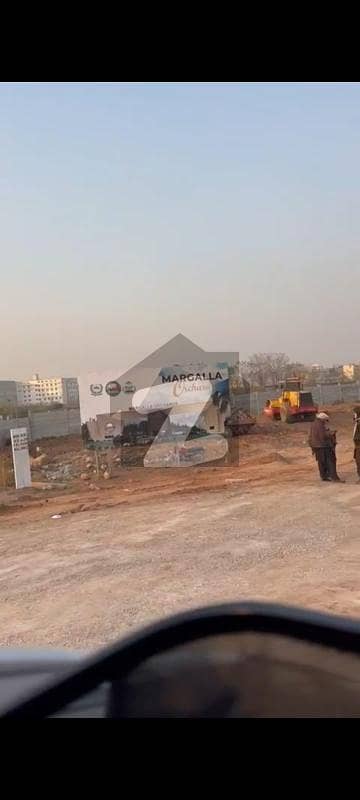 10 Marla Plot For Sale | Block E | Park Road