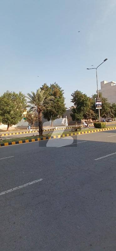 10 Marla Corner Plot LDA Approved Area For Sale 10 Marla Corner Plot LDA Approved Area For Sale