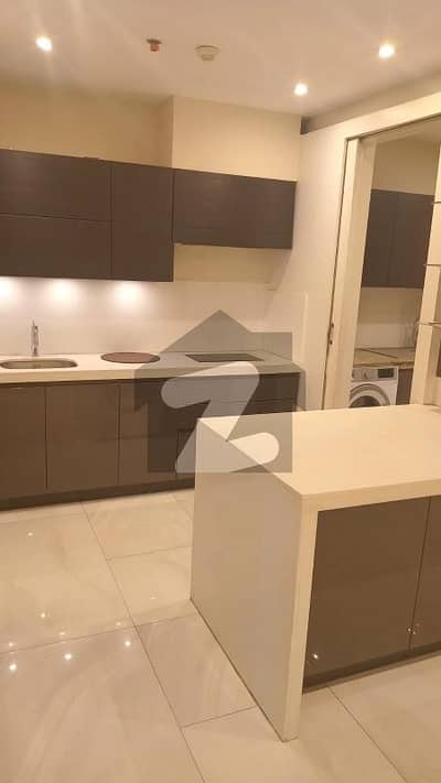 گلبرگ 3 گلبرگ,لاہور میں 2 کمروں کا 8 مرلہ فلیٹ 2.0 لاکھ میں کرایہ پر دستیاب ہے۔