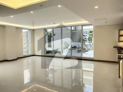 گلبرگ 3 گلبرگ,لاہور میں 2 کمروں کا 9 مرلہ فلیٹ 2.1 لاکھ میں کرایہ پر دستیاب ہے۔