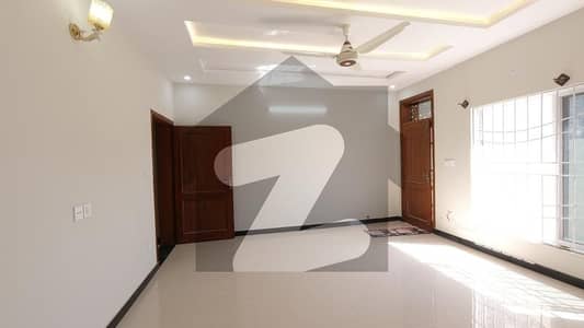 House For Rent In G15 Size 14 Marla Double Story Near To Markaz Masjid Park Water Gas Electricity All Facilities Best Location More Five Options Available