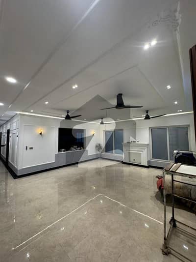 رِیور گارڈن اسلام آباد میں 3 کمروں کا 1 کنال زیریں پورشن 95.0 ہزار میں کرایہ پر دستیاب ہے۔