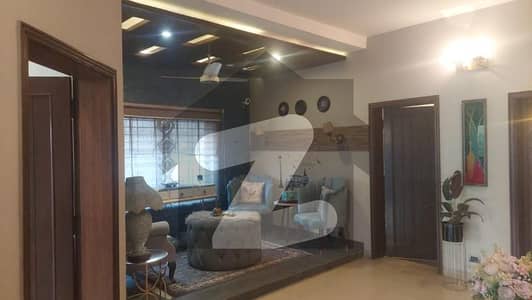 1 Kanal Beautiful House For Sale In Paragon City 1 Kanal Beautiful House For Sale In Paragon City